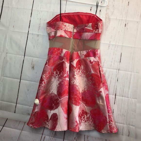 ABS Flares Strapless Mesh Mini Dress Sz 6 NWOT - Picture 4 of 7